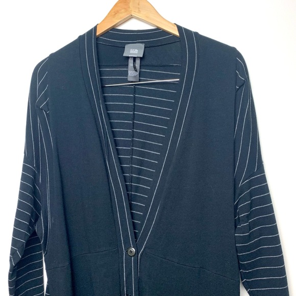 Lilith Paris French Lagenlook V Neck Black Cardigan - Picture 4 of 15